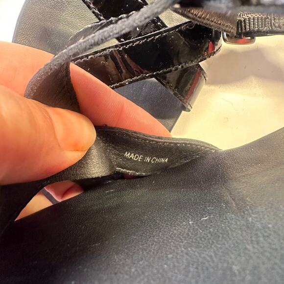 Eileen Fisher Strappy Sandals Size 7.5 Black Patent Leather Cork Low Wedge Heels - Picture 10 of 10